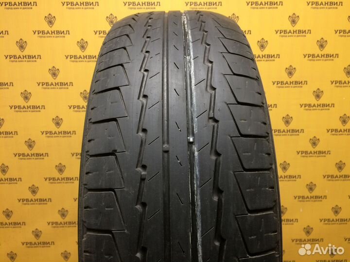 Kumho Road Venture ST KL11 235/65 R17 104H