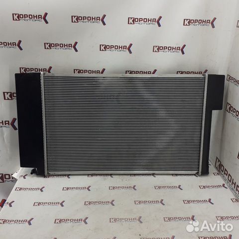 Радиатор охлаждения двигателя toyota Auris