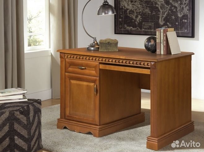 Стол письменный