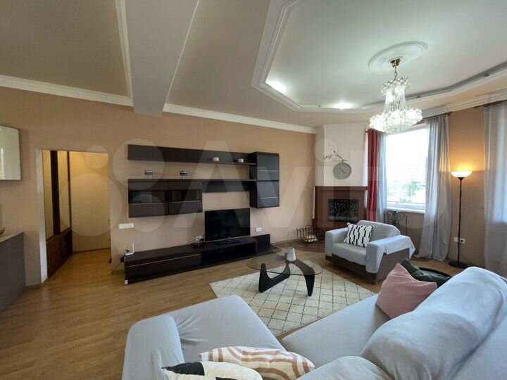 3-к. квартира, 134 м², 3/4 эт.