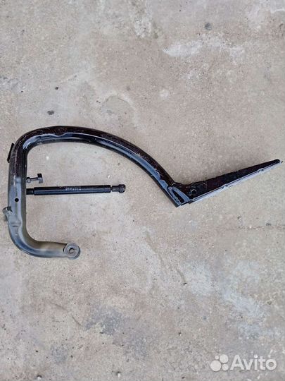 Петли крышки багажника Mercedes W221