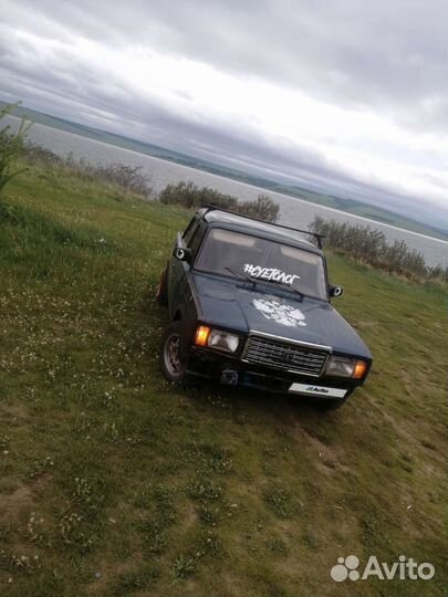 ВАЗ 2107 1.6 МТ, 2001, битый, 40 000 км