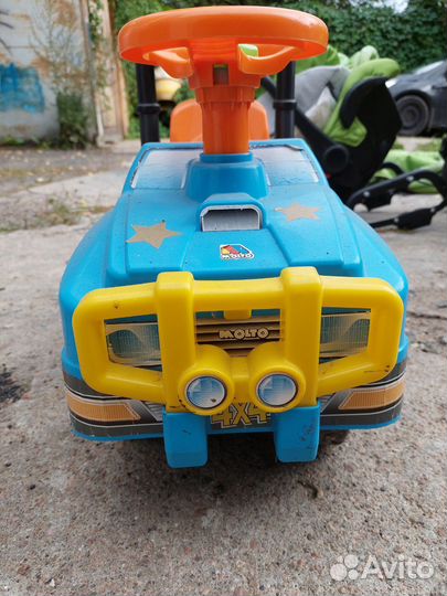 Машинка-каталка