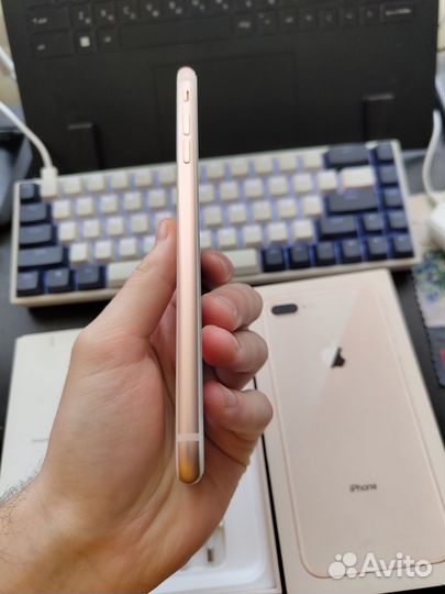 iPhone 8 Plus, 64 ГБ