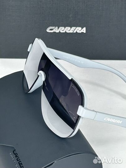 Солнцезащитные очки Carrera