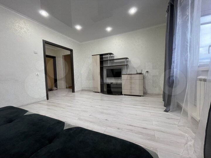 2-к. квартира, 56 м², 10/10 эт.