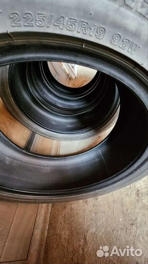 Bridgestone Potenza RE050A 225/45 R19