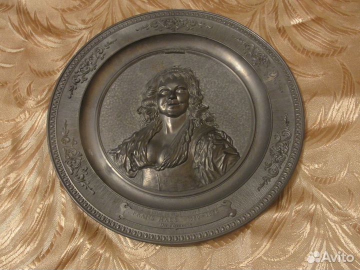 Декоративные тарелки