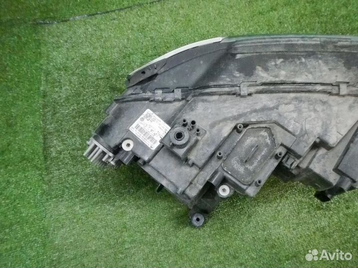 Фара левая Volkswagen Tiguan