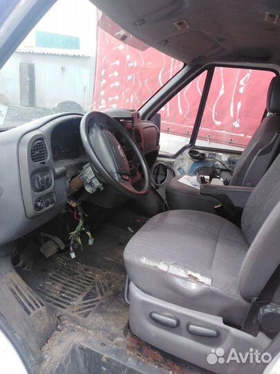 Ford Transit 2.4 МТ, 2004, битый, 10 000 км