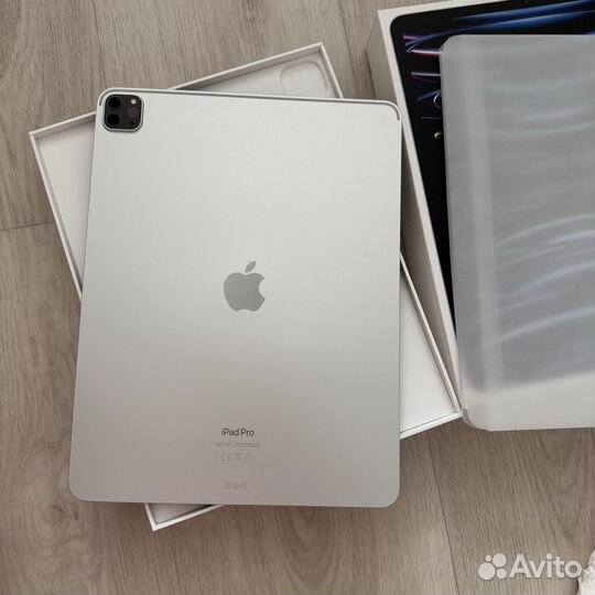 iPad Pro 12.9 6th Gen 128gb WiFi Silver