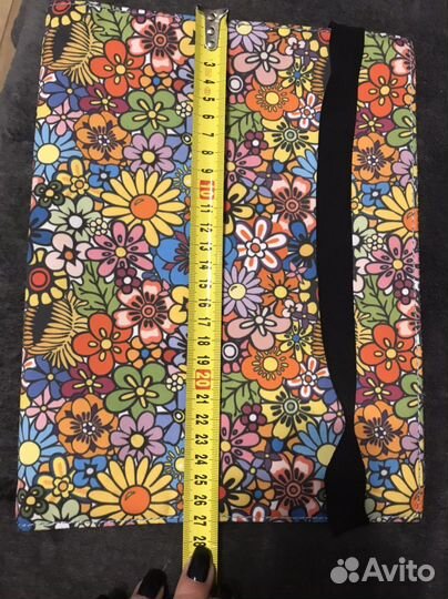 Яркий чехол для планшета