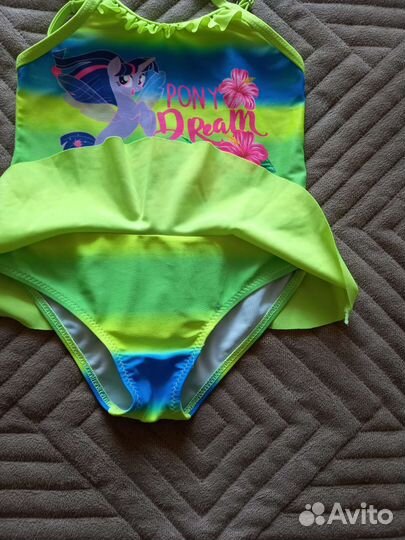 Купальник слитный новый на девочку 92-104см