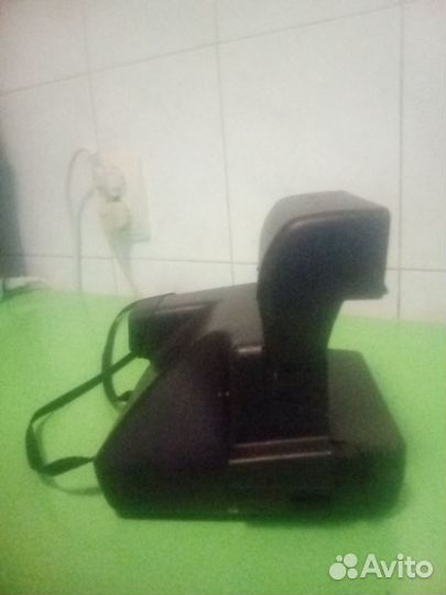 636 Polaroid close\up made in THE united kingdom