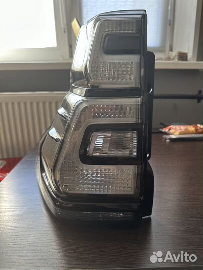 Задний фонарь Land Cruiser prado 150 правый левый