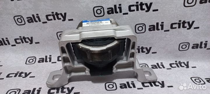 Опора двс правая Форд 3 1.6 Ford
