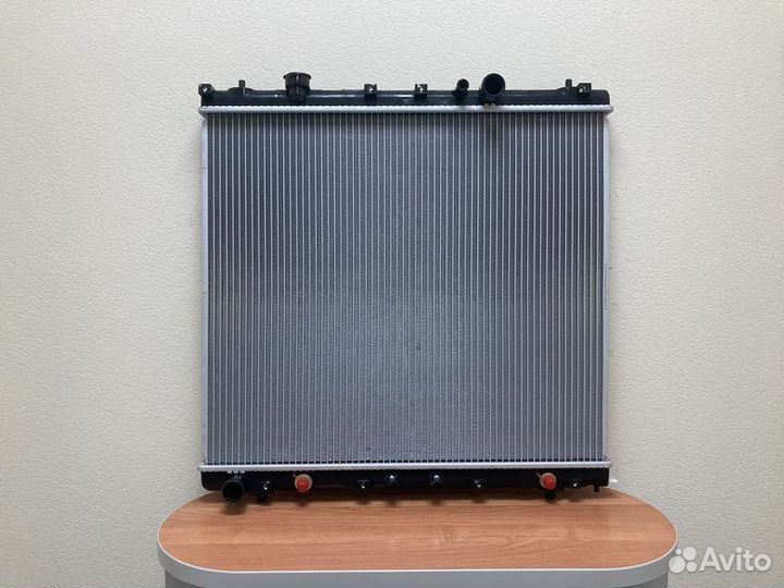 Радиатор охлаждения Мазда Бонго Френди 95- WL