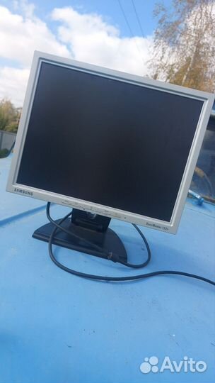 Монитор SamsungSyncMaster152N