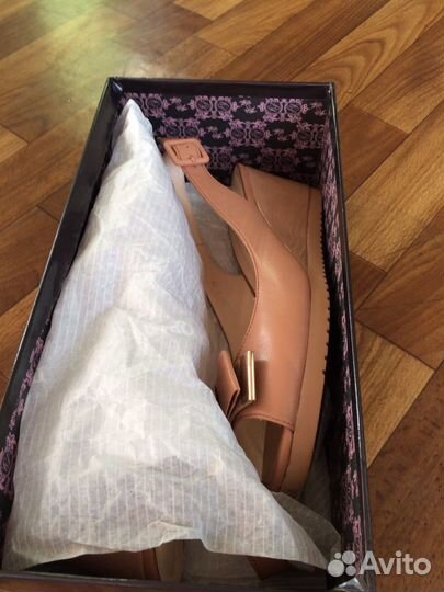 Босоножки женские 39 размер