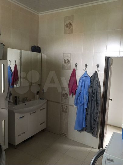 Дом 411 м² на участке 5,5 сот.