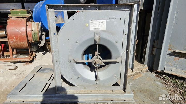 Вытяжка улитка