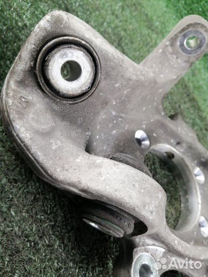 Кулак задний задний правый Mercedes-Benz C-Class