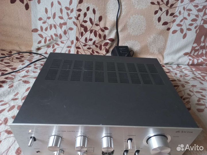 Усилитель Victor JA-S31