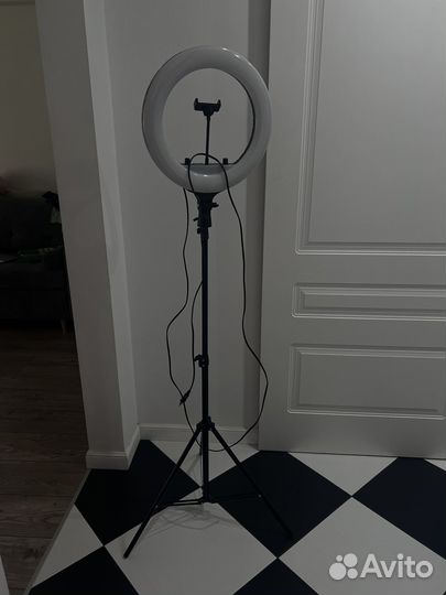 Кольцевая лампа