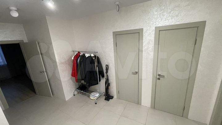 3-к. квартира, 107 м², 2/16 эт.