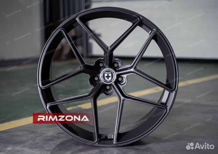 Кованые диски R22 на Audi Q5