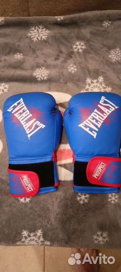 Детские боксерские перчатки. Новые