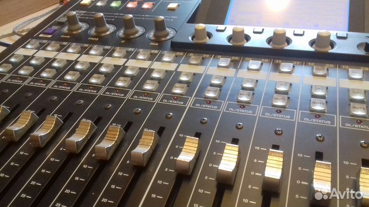 Цифровой микшер Tascam DM-24 или обмен