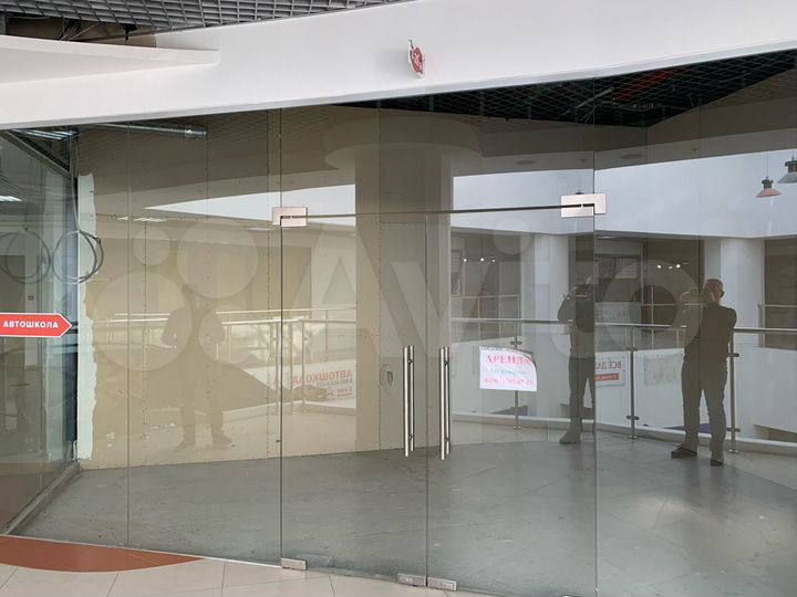 Торговое помещение в ТЦ на 2 этаже 20.6 м²