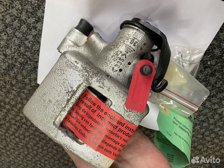 Задний суппорт тормозной brembo renault