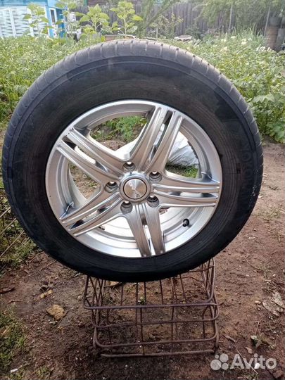 Yokohama BluEarth Ecos ES31 8.40/10.5 R15 30