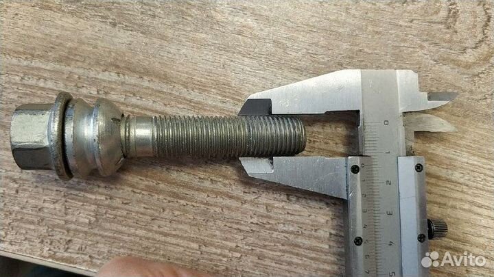 Болты колесные М14 х 1.5 x 89 VAG