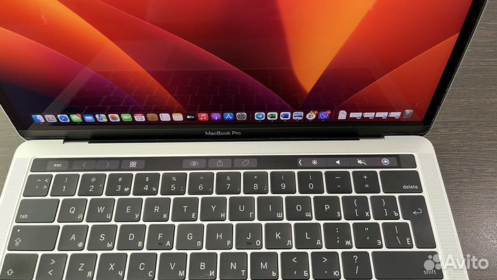 Apple MacBook Pro 13 2017 touch bar