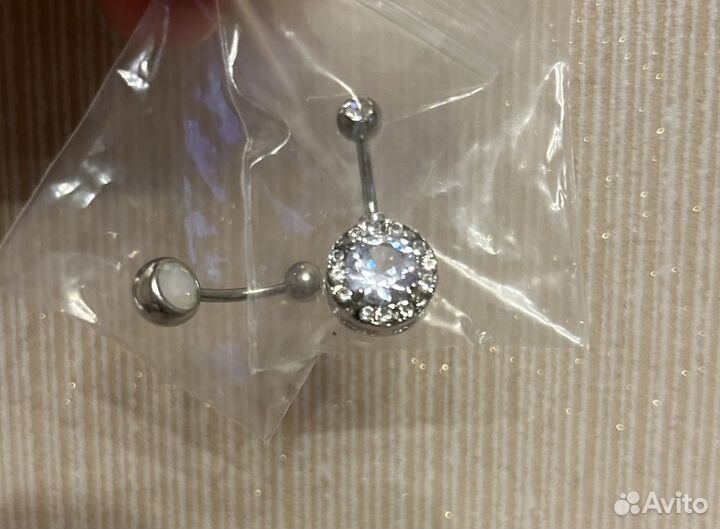 Пирсинг в пупок