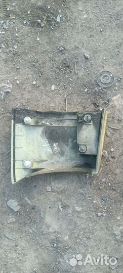 Планка под стоп сигнал mazda demio 2