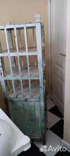 Тумба- этажерка старинная,сундук из нат дерева