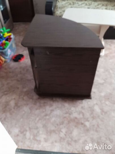 Тумба под тв угловая