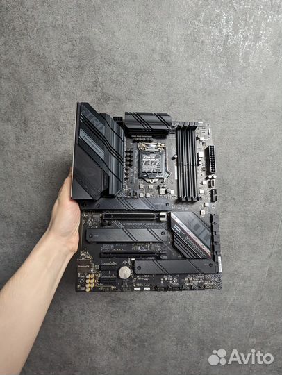 Asus ROG Strix B560-F Gaming WiFi