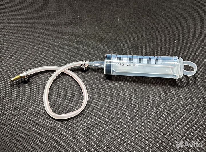 Шприц для прокачки тормозной системы для мотоцикла