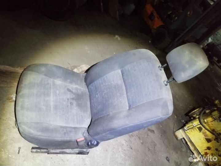 Переднее правое сидение Renault Duster