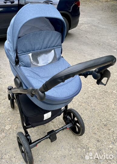 Продаю детскую коляску 2 в 1