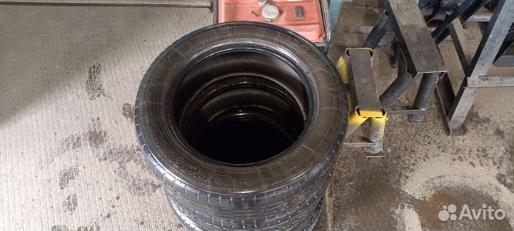 Toyo Proxes T1 Sport SUV 225/60 R17