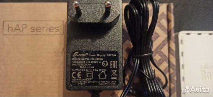 Роутер Mikrotik hAP (RB951Ui-2nD) новый