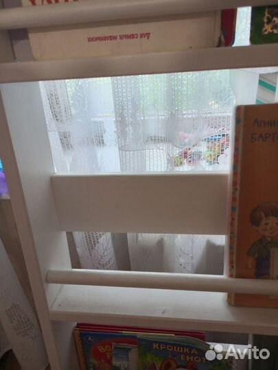 Детская полка для книг монтессори