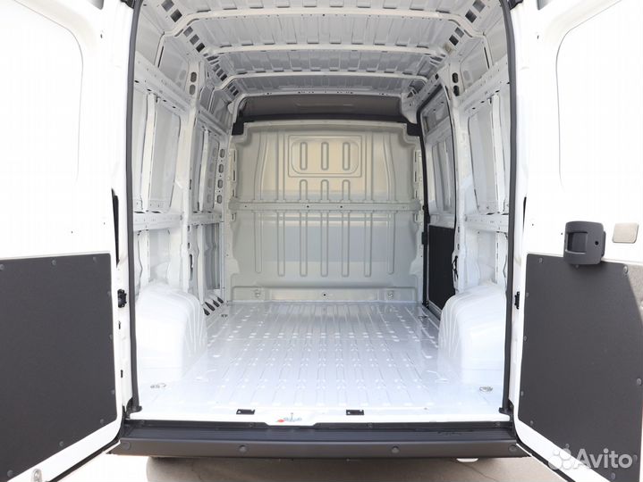 Peugeot Boxer цельнометаллический, 2024