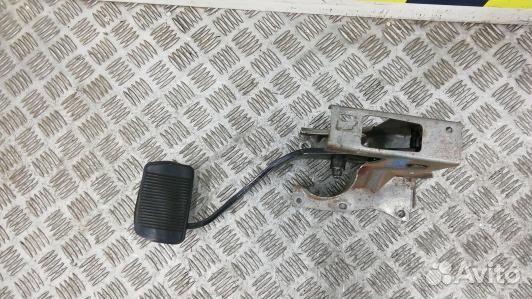 Педаль тормоза dodge journey (3MF01O201)